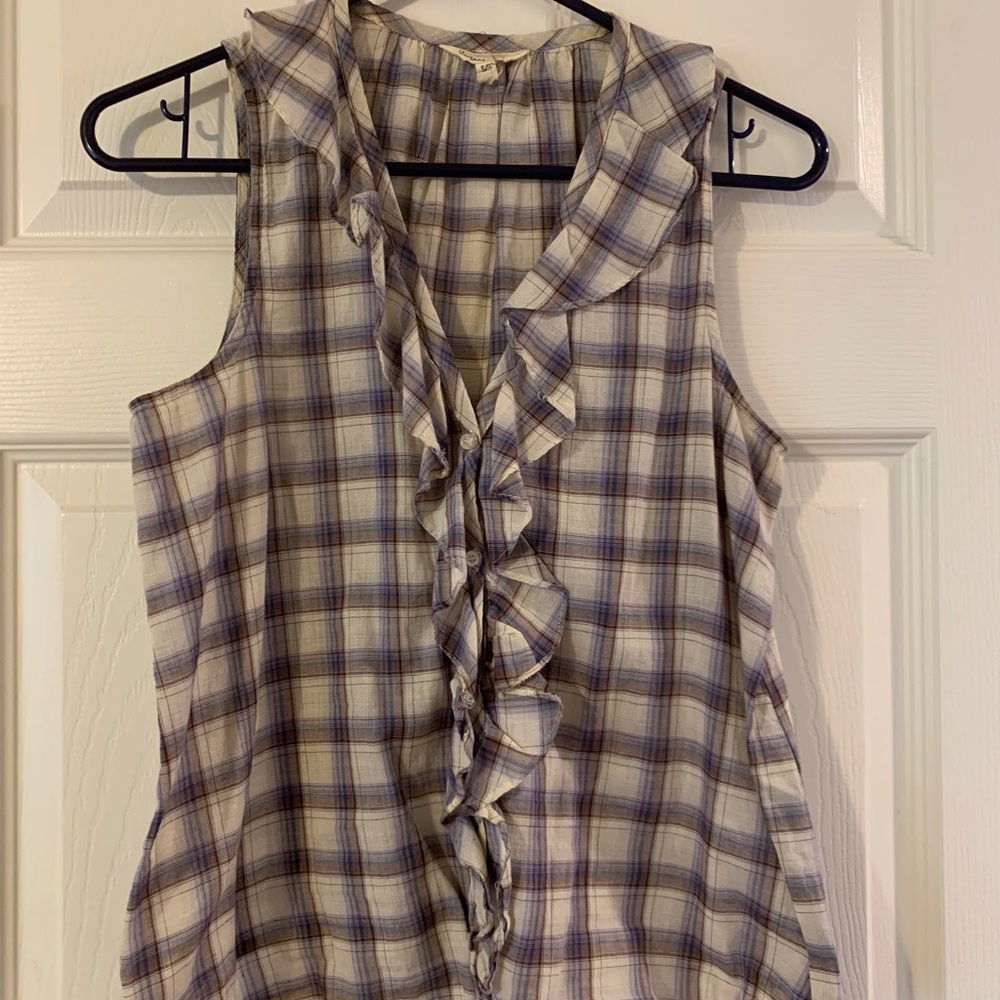 Forever 21 sleeveless blouse